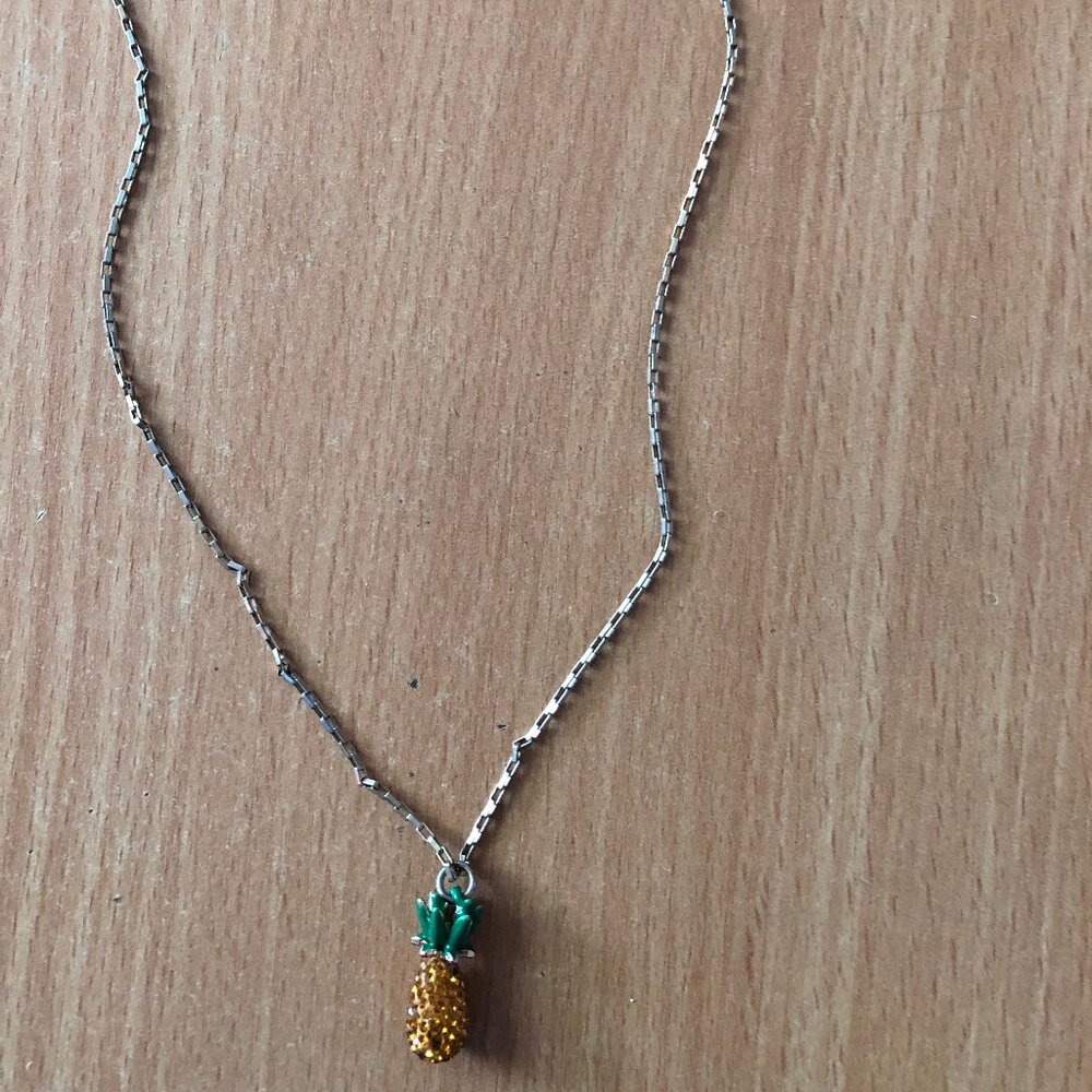 Zara gold tone pineapple pendant metal chain necklace 16" preloved